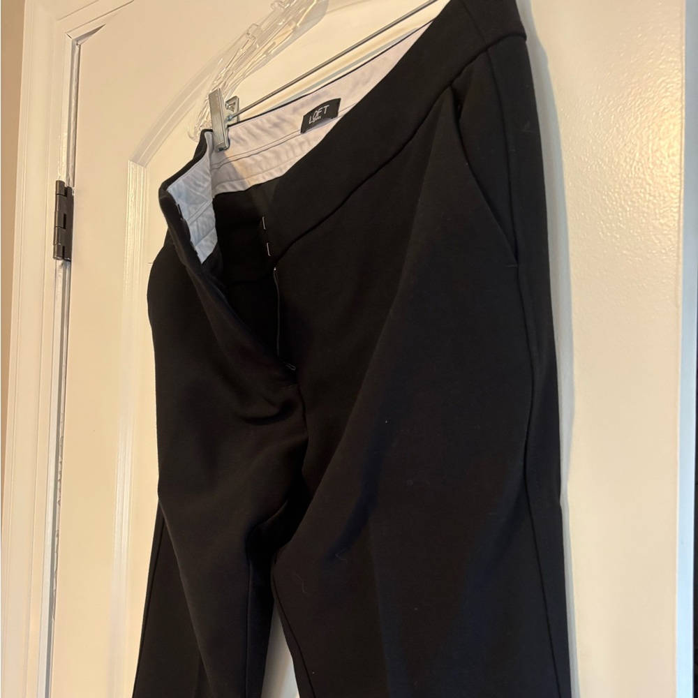 LOFT Black Womans Pleated Pant
